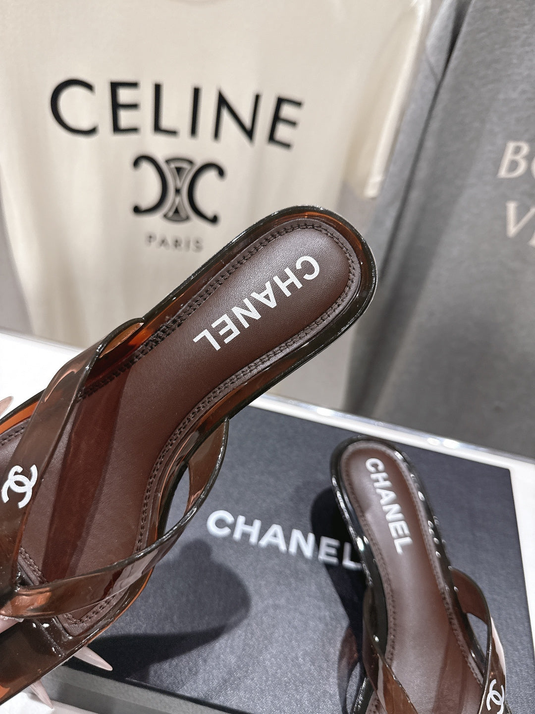 SMOKED BROWN CLEAR HEEL SANDALS