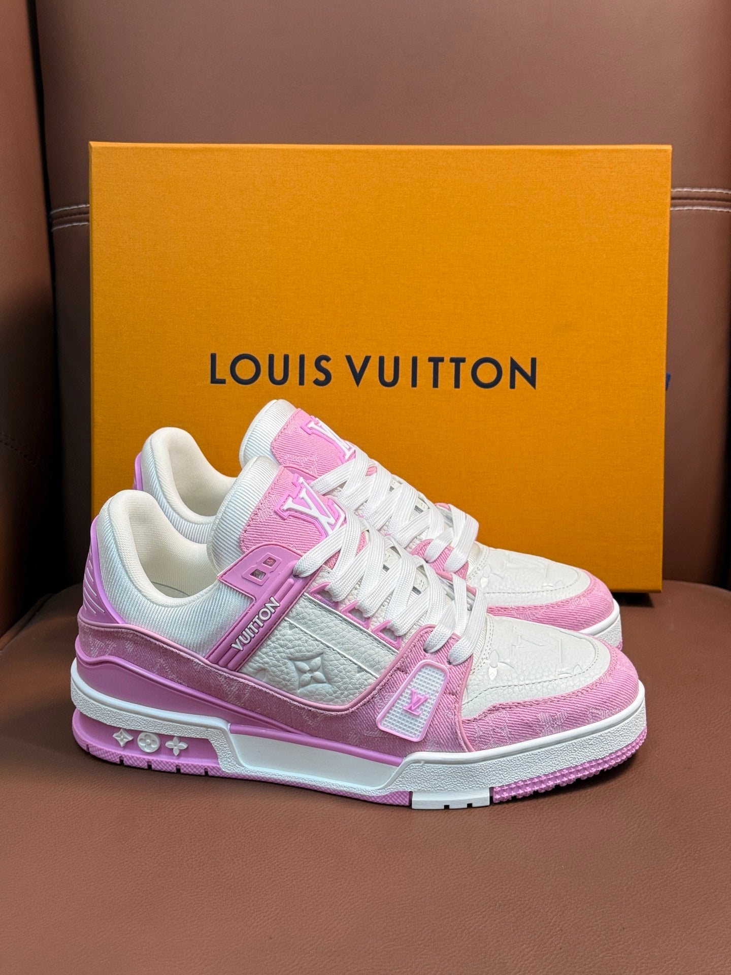 PINK & WHITE TEXTURED LOW-TOP SNEAKERS