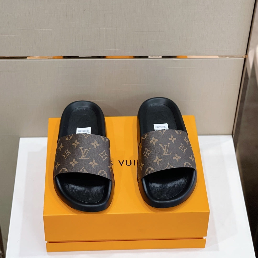 BROWN MONOGRAM SLIDE SANDALS