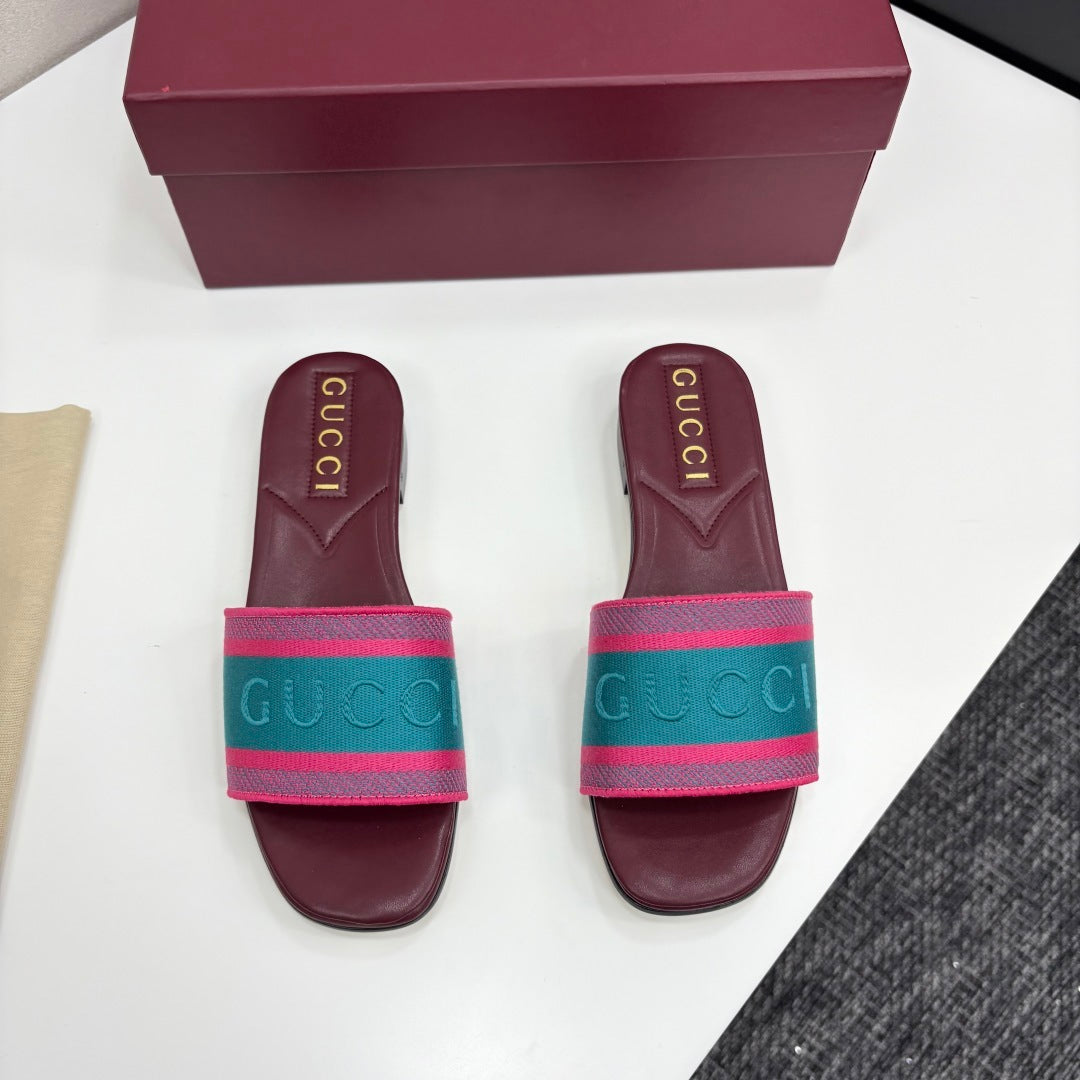 BURGUNDY MULTICOLOR LOGO WEB SLIDE SANDALS