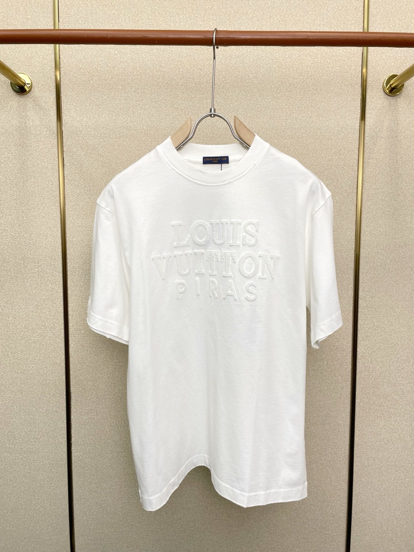 T-SHIRT AUS BAUMWOLLE MIT GEPRÄGTEM LOGO