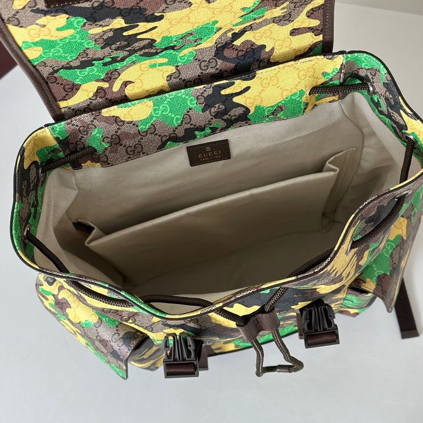 CAMOUFLAGE CANVAS BACKPACK