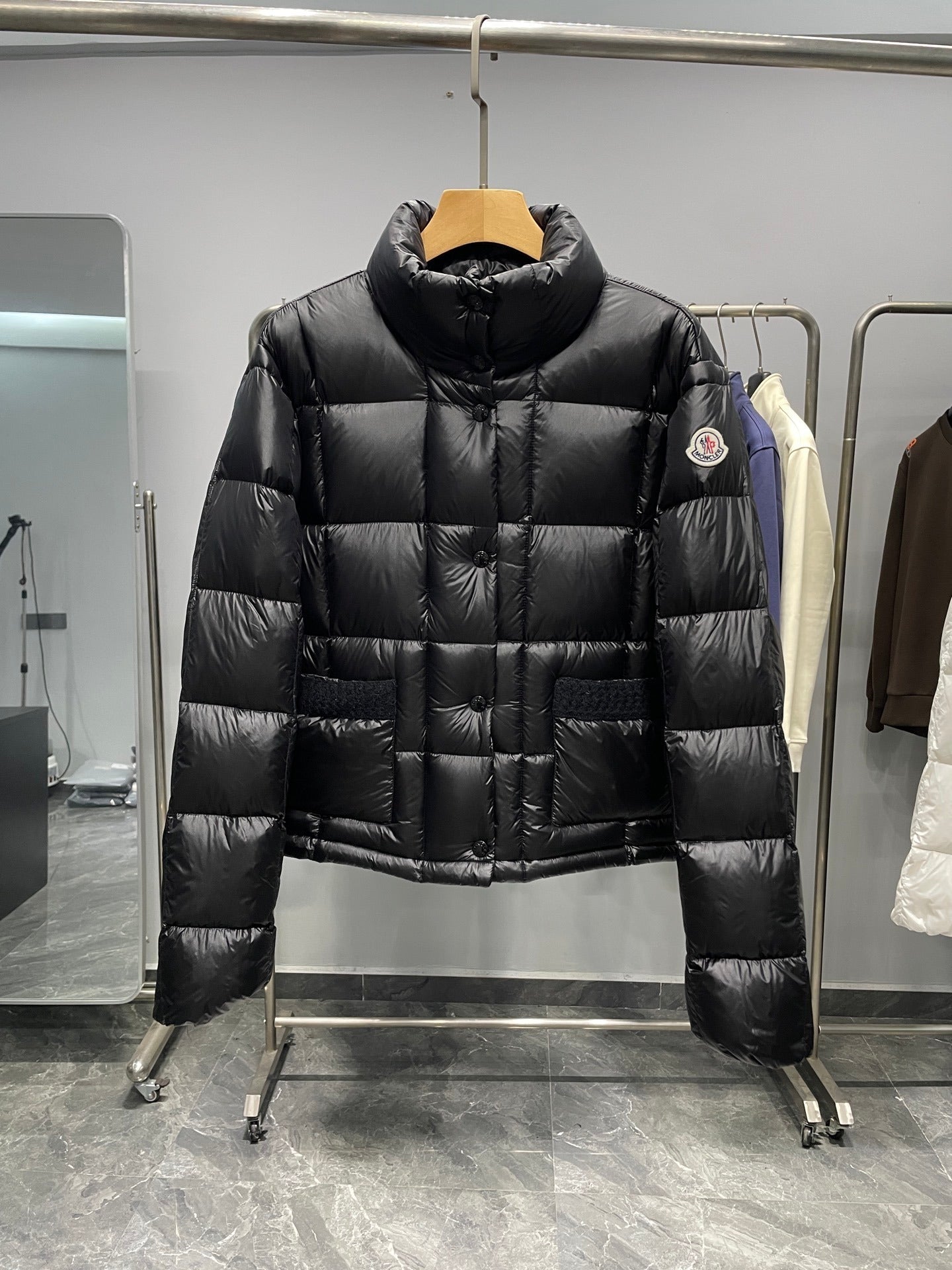 QUILTED HIGH-NECK PUFFER DOWN JACKET