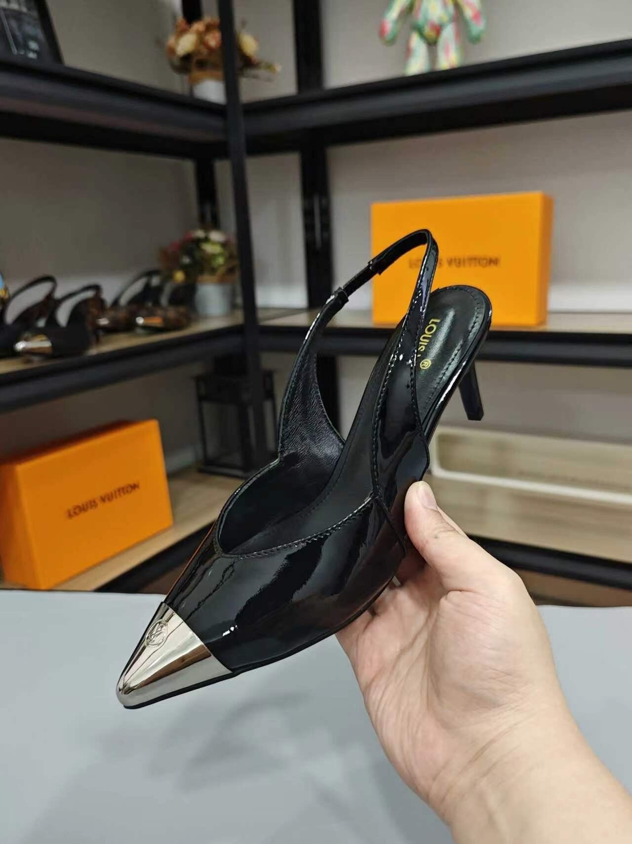 BLACK PATENT SLINGBACK HEELS WITH METAL TOE CAP