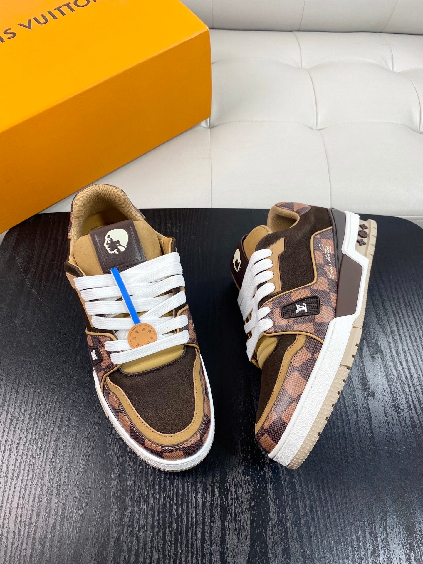 BROWN AND TAN LOW-TOP SNEAKERS WITH CHECKED PANELS