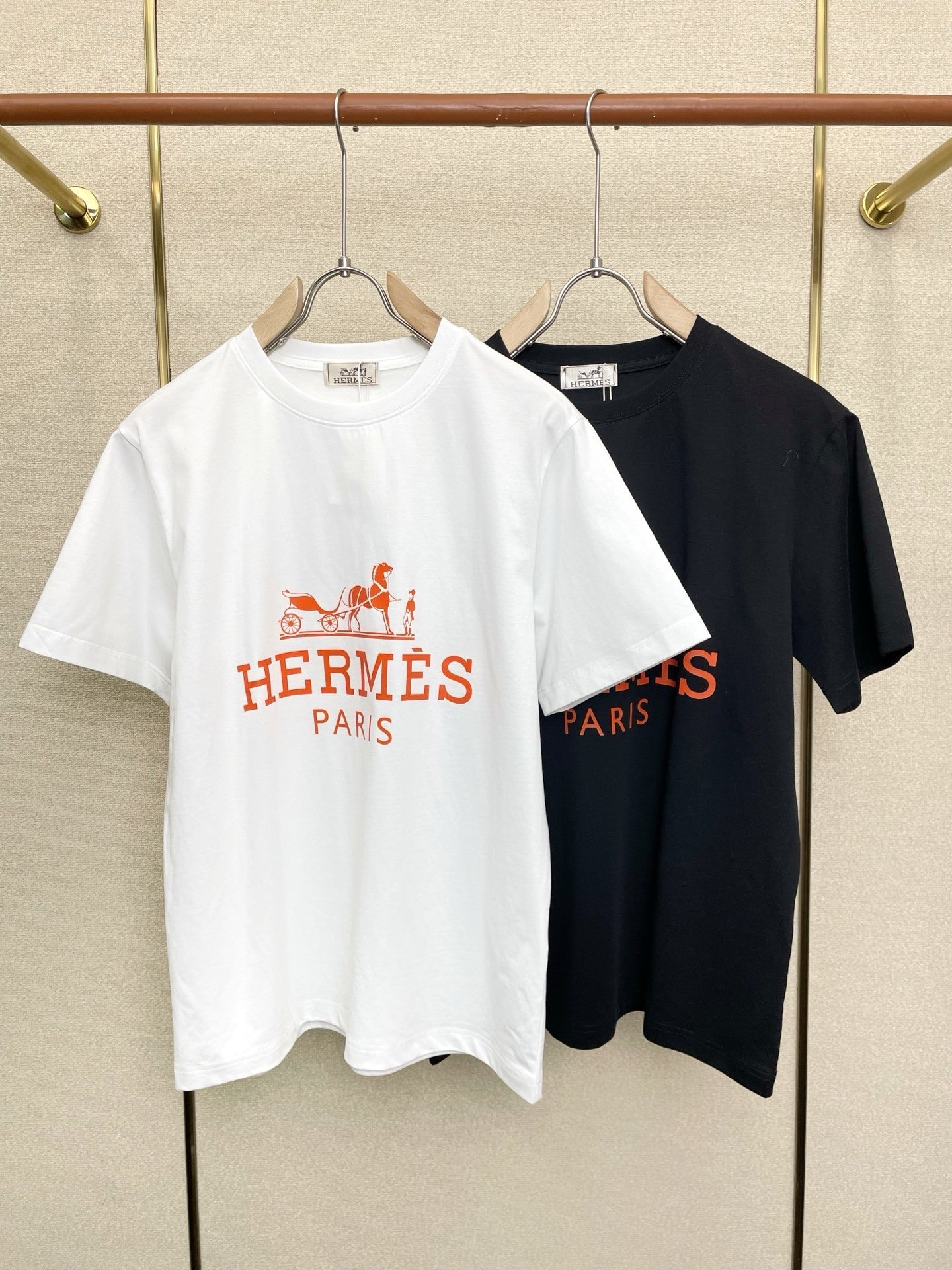 LOGO GRAPHIC T-SHIRTS WITH ICONIC PARIS PRINT