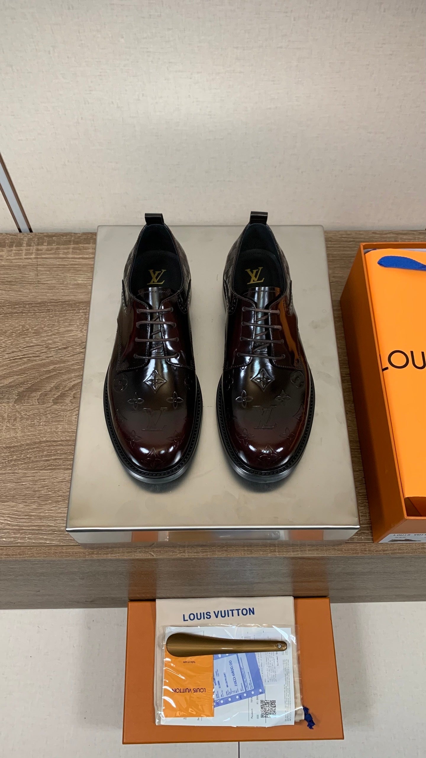 DARK BROWN PATENT LEATHER LACE-UP DRESS SHOES