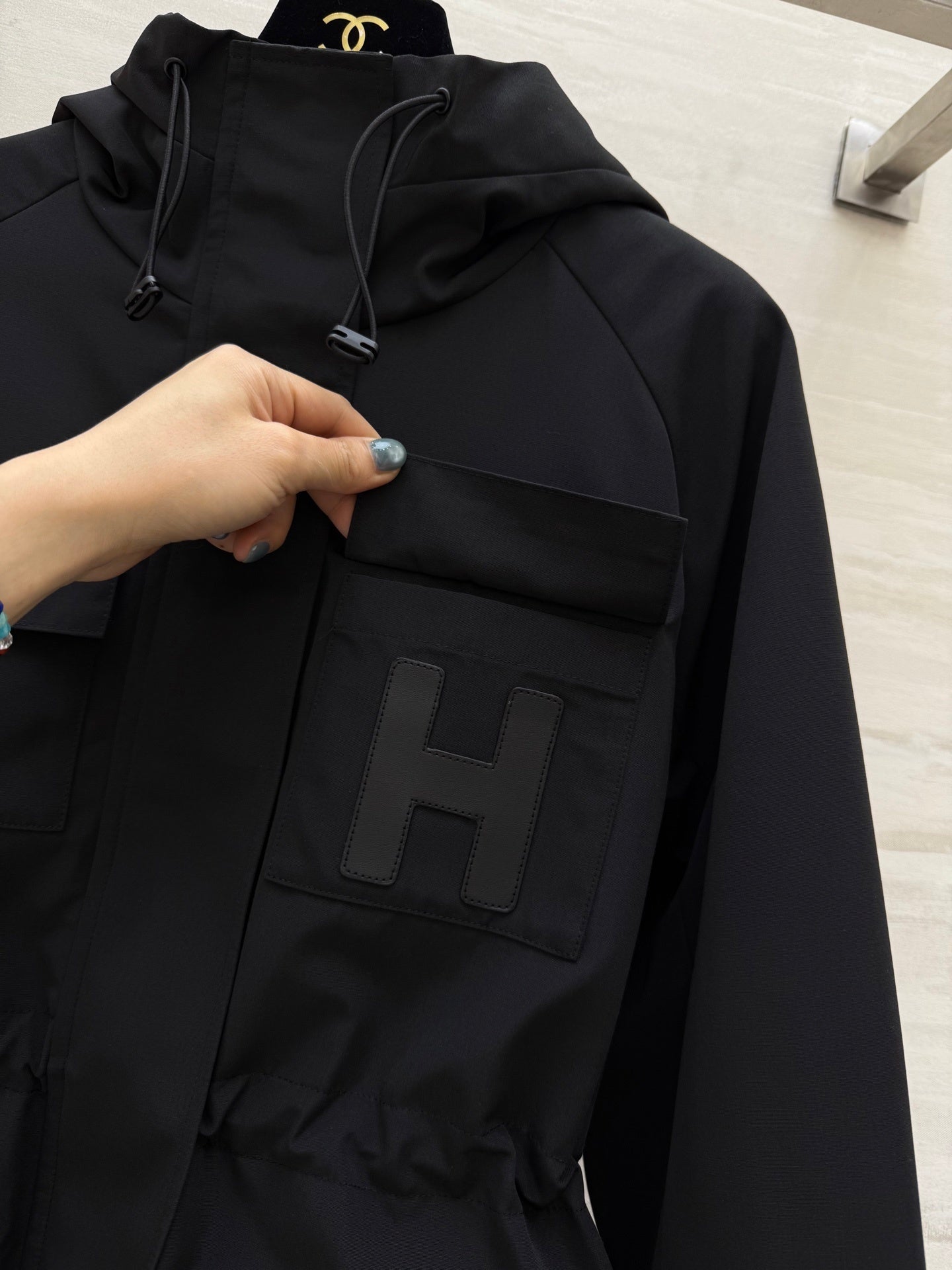 UTILITY HOODED JACKET WITH ADJUSTABLE WAIST