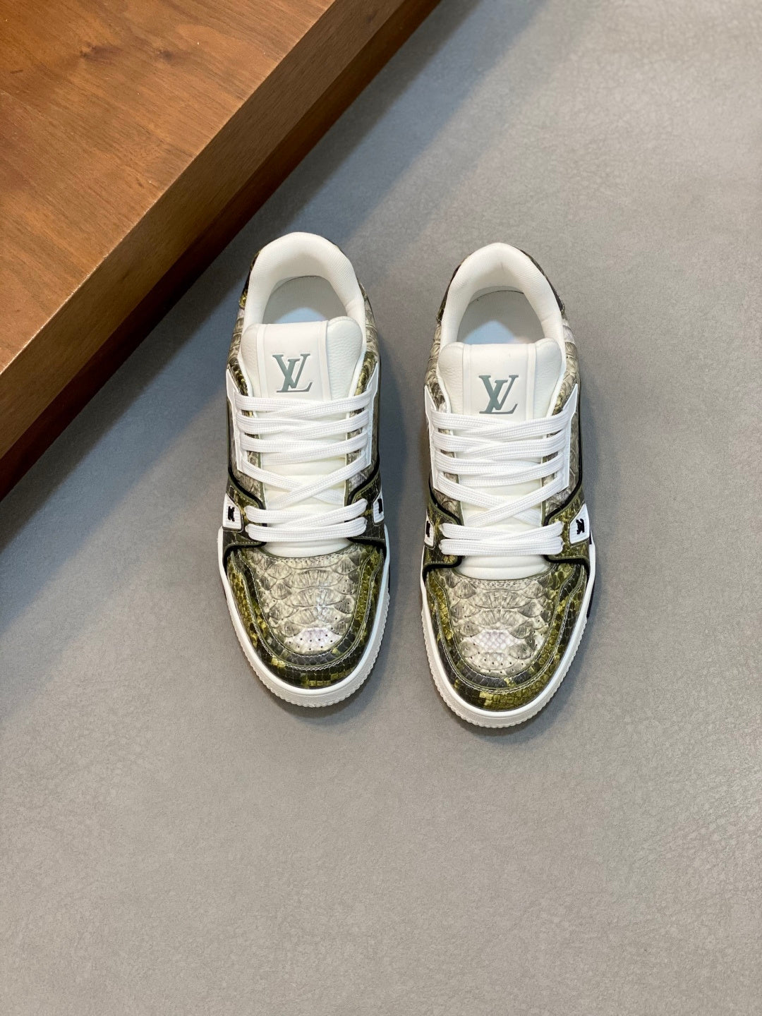 GREEN & BEIGE SNAKESKIN LOW-TOP SNEAKERS