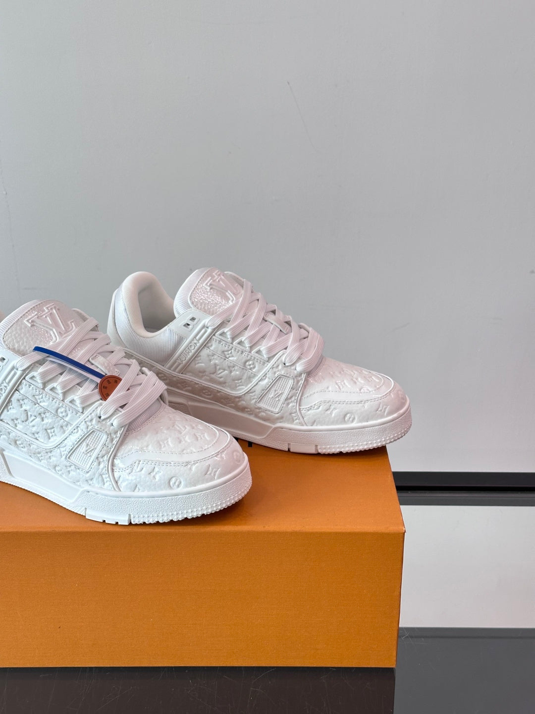 WHITE MONOGRAM LOW-TOP SNEAKERS