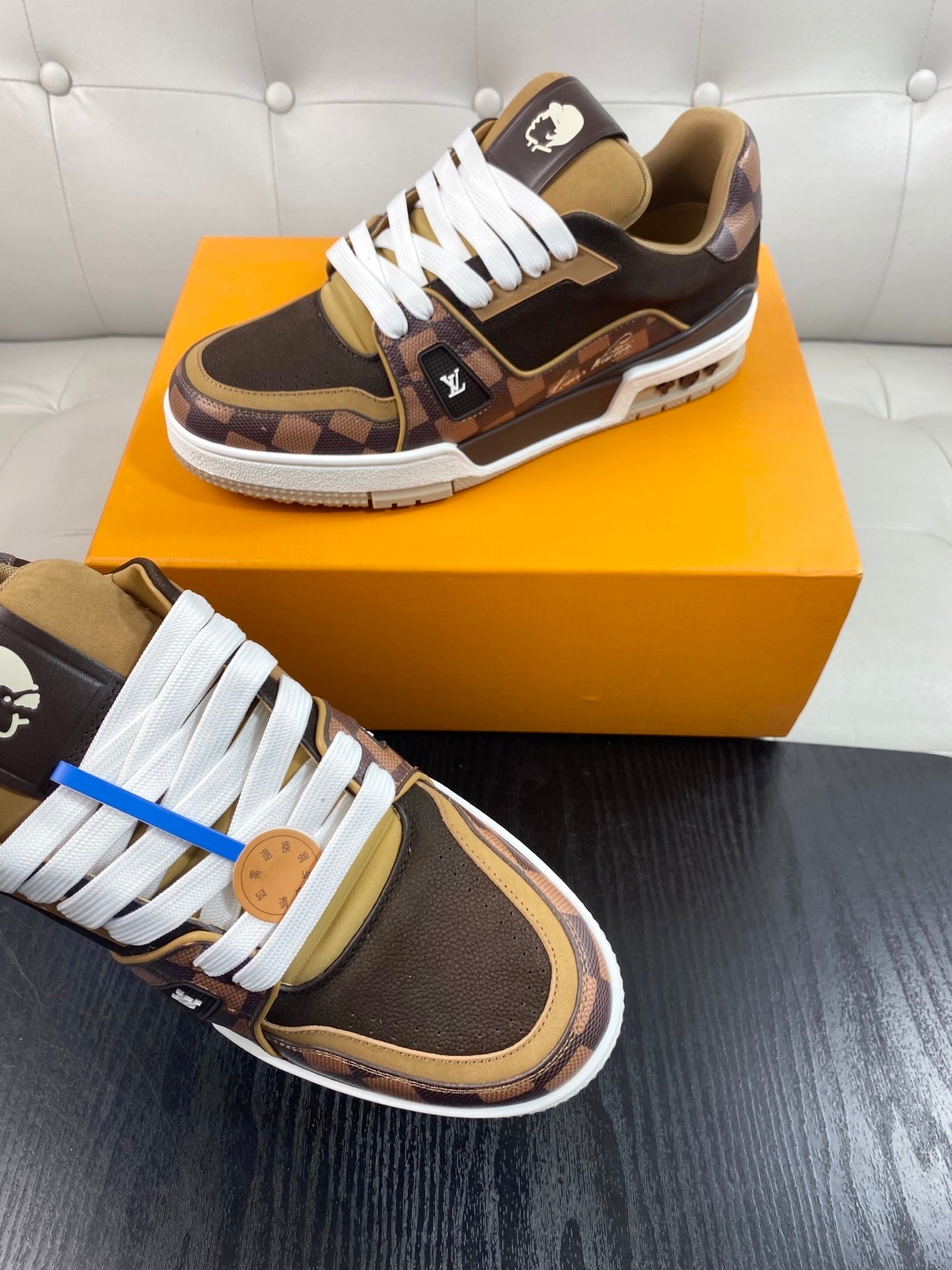 BROWN AND TAN LOW-TOP SNEAKERS WITH CHECKED PANELS