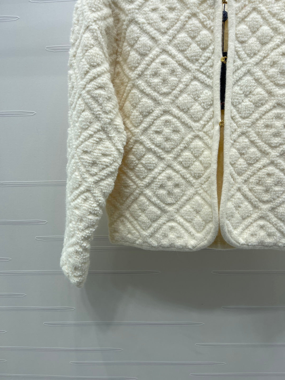 TEXTURED QUILTED KNIT CARDIGAN