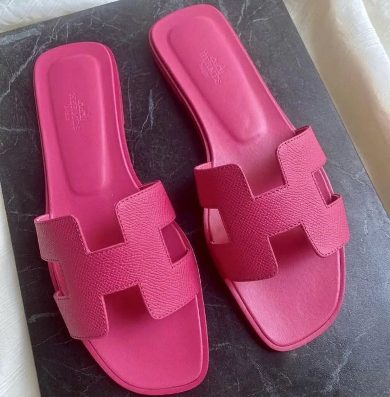 PINK CUTOUT FLAT SLIDE SANDALS