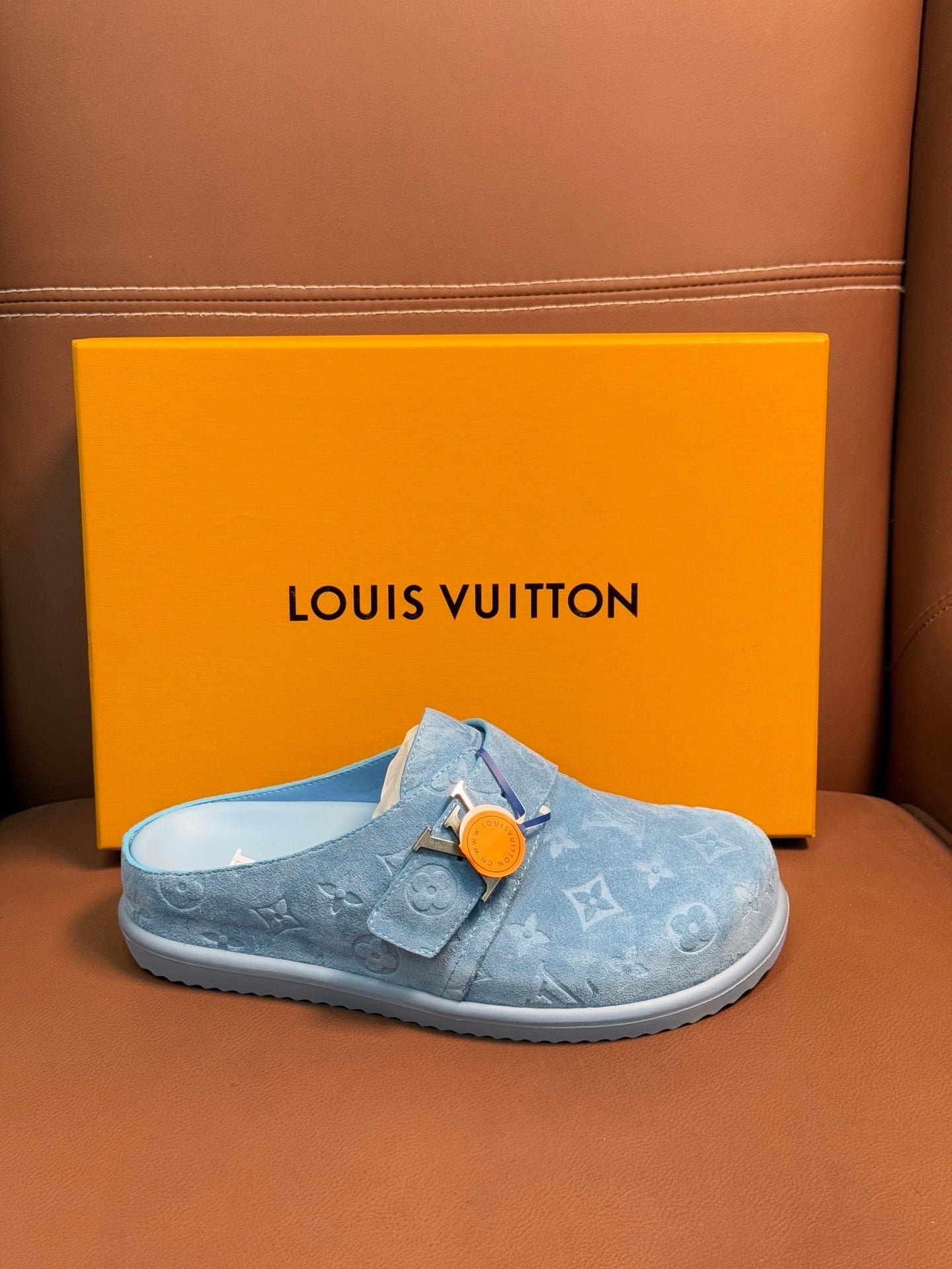 LIGHT BLUE SUEDE CLOGS