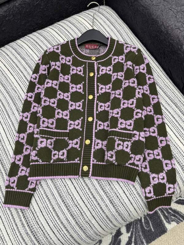 MONOGRAM BUTTON KNIT CARDIGAN