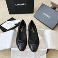 CLASSIC BLACK QUILTED BALLET FLATS