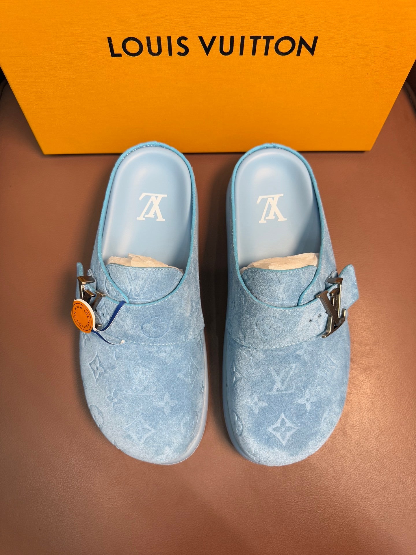 LIGHT BLUE SUEDE CLOGS