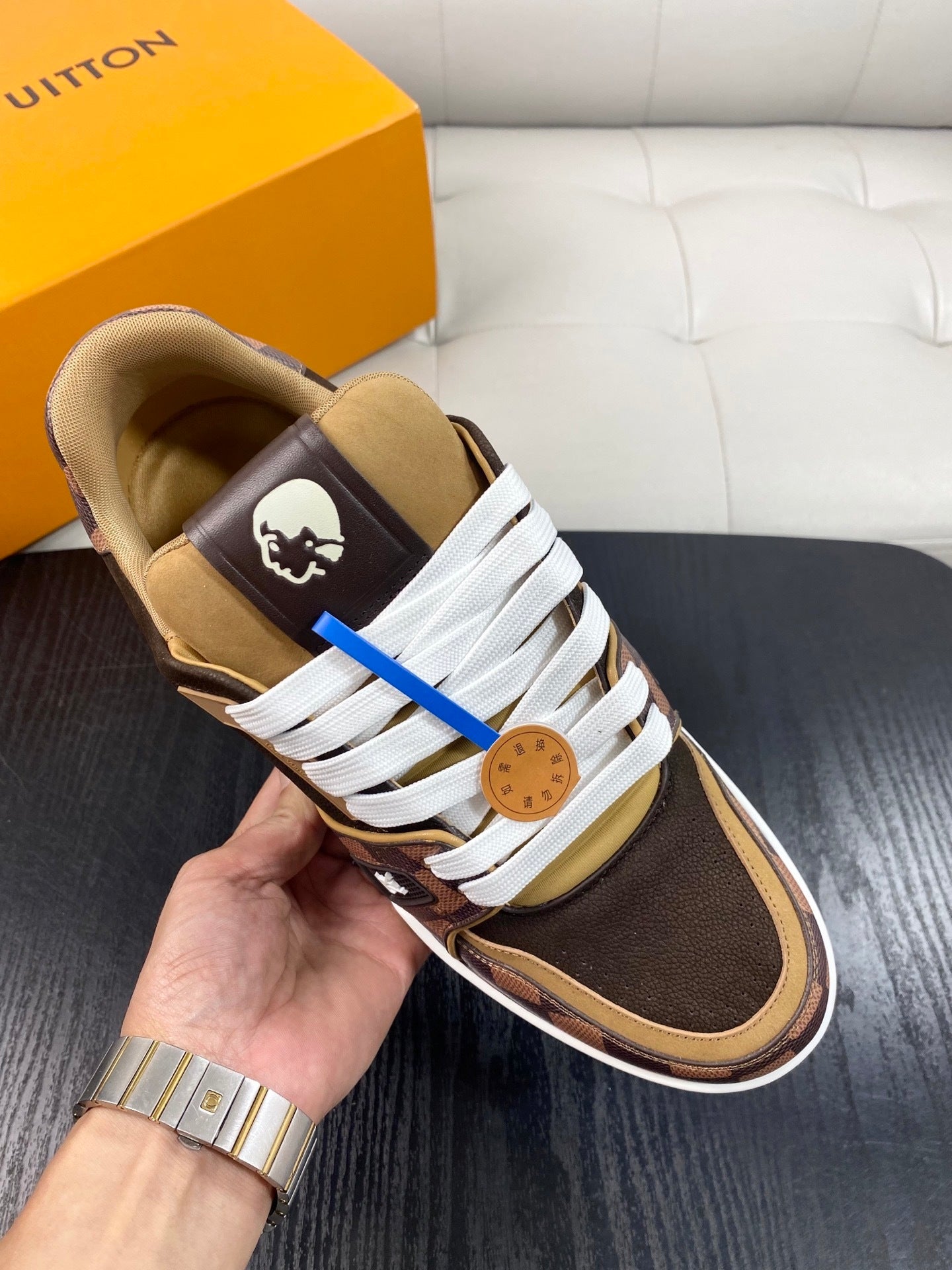 BROWN AND TAN LOW-TOP SNEAKERS WITH CHECKED PANELS