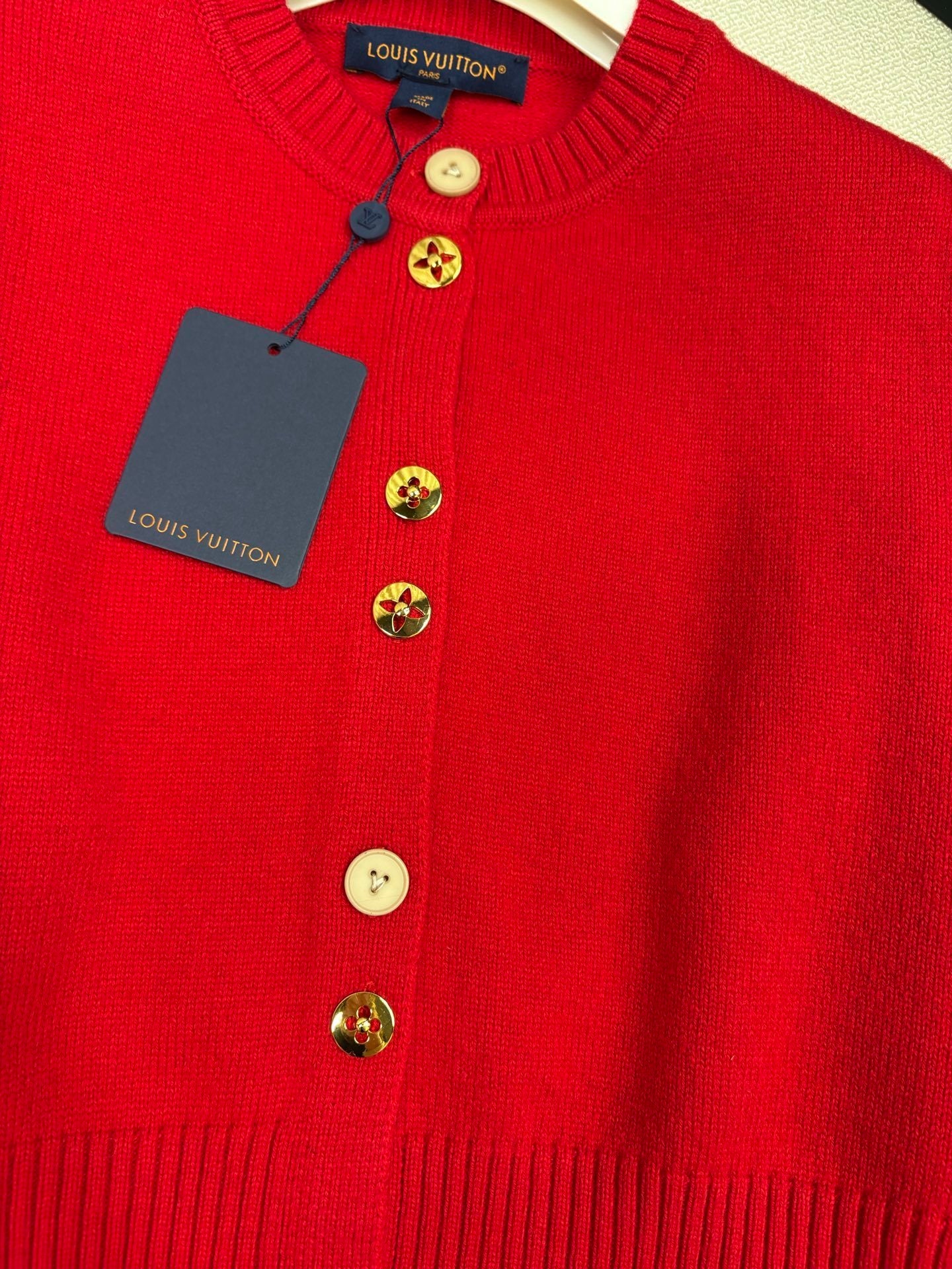 CROPPED KNIT CARDIGAN WITH DECORATIVE BUTTON FRONT