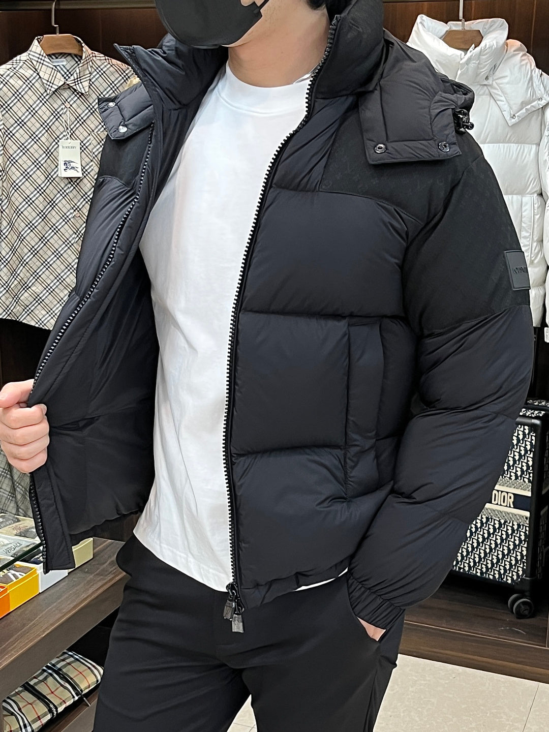 BLACK PADDED PUFFER JACKET WITH HIGH COLLAR