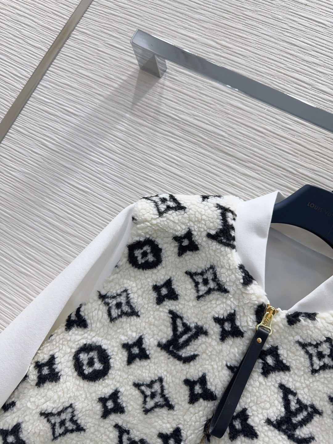 CROPPED ZIP-UP SHERPA BOMBER JACKET