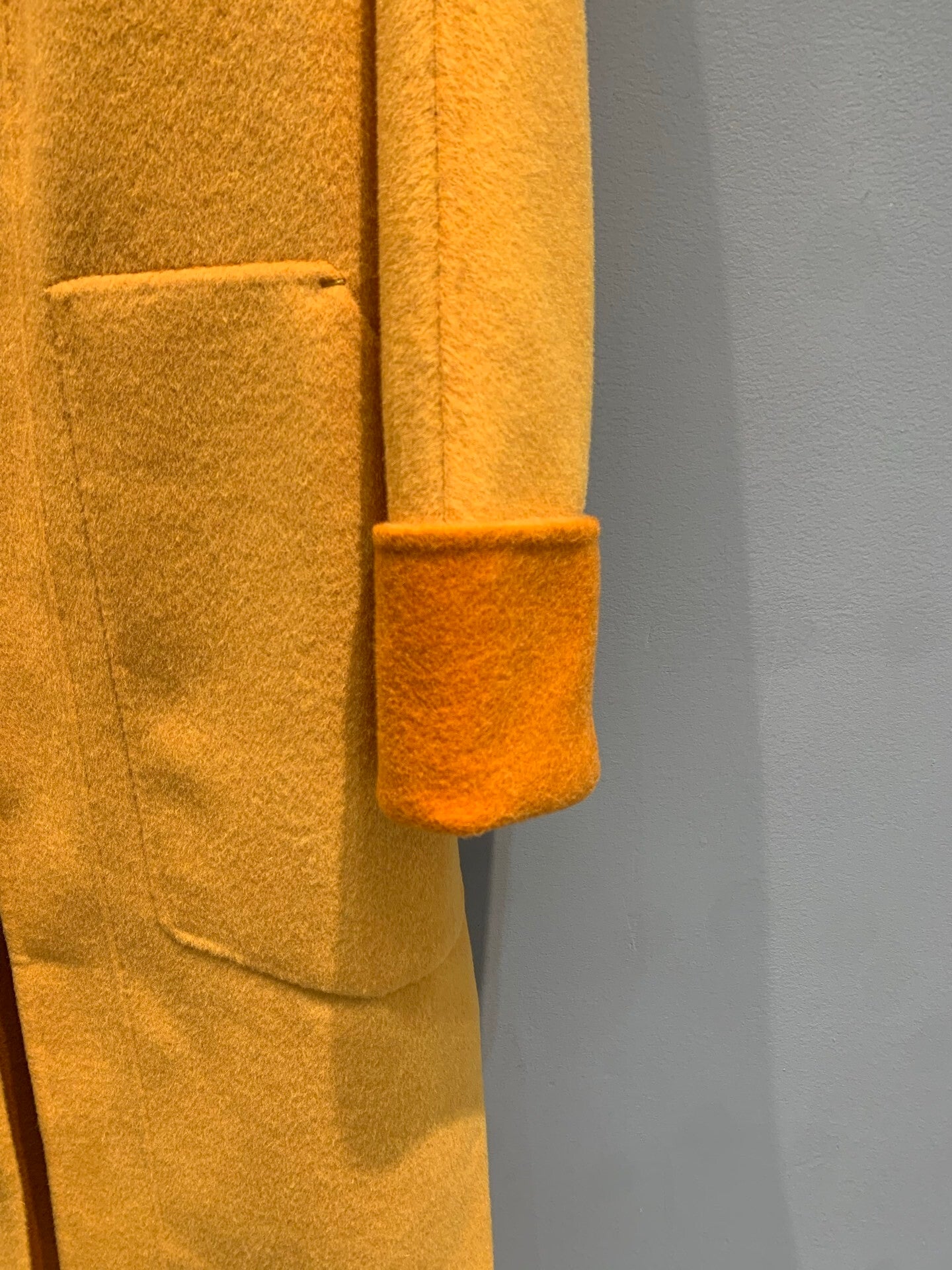 LUXURY SAFFRON WOOL COAT WITH ZIP FRONT & OVERSIZED COLLAR