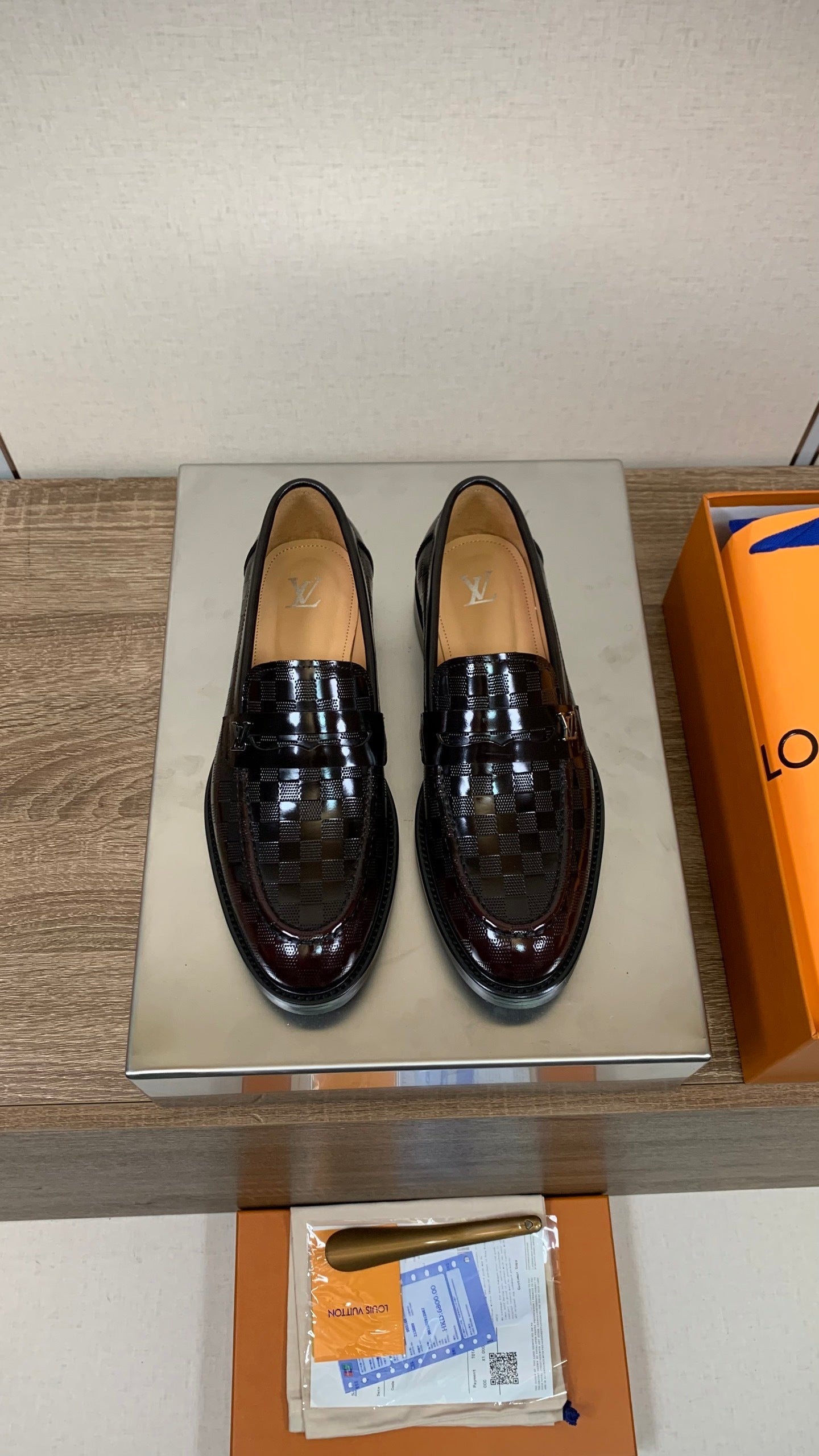 DARK BROWN PATENT LEATHER LOAFERS