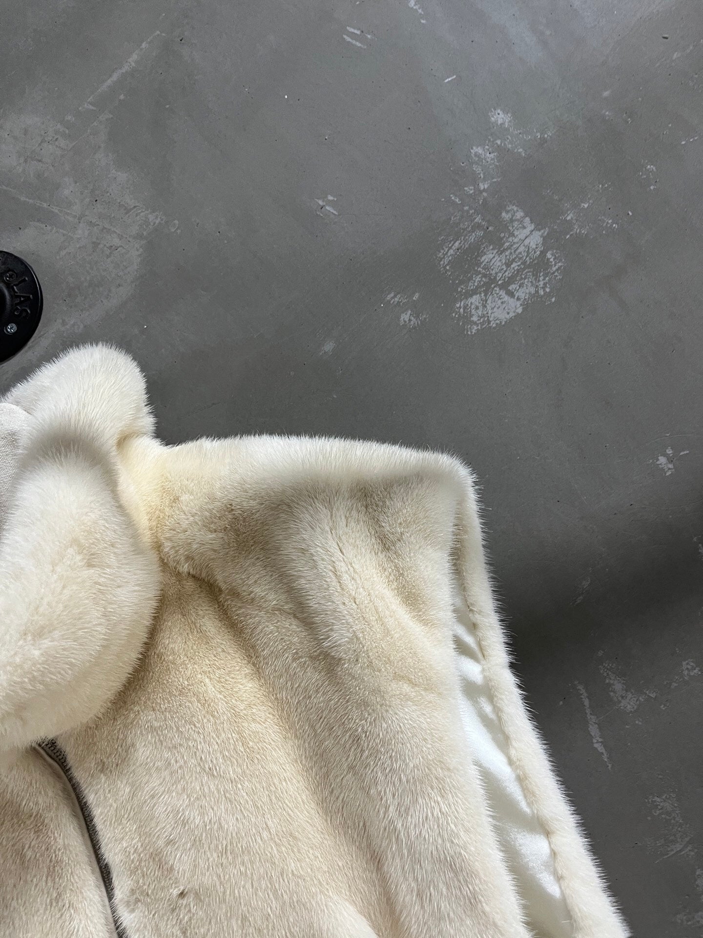 FAUX FUR ZIP-UP VEST WITH HIGH COLLAR