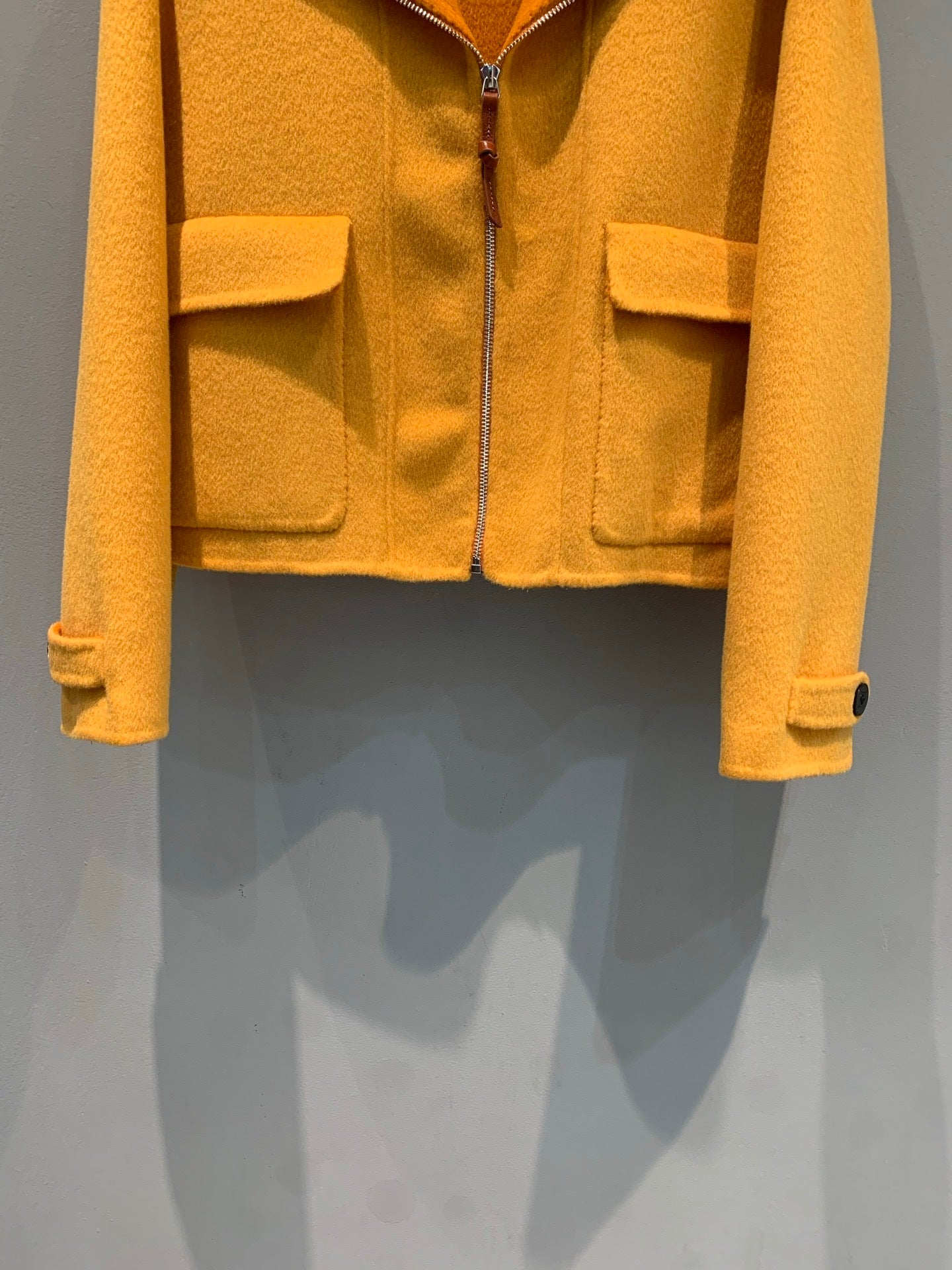 SAFFRON CROPPED WOOL JACKET WITH ZIP FRONT & OVERSIZED COLLAR