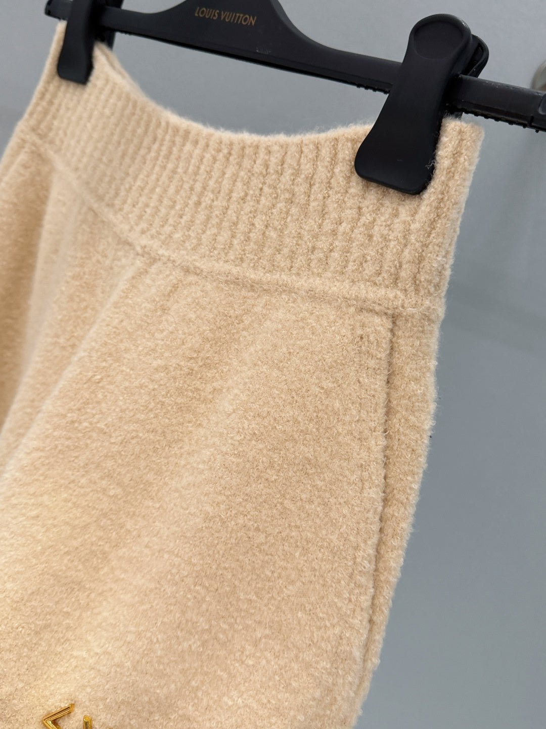SOFT KNIT CROP TOP & SHORT SET WITH LOGO DETAIL