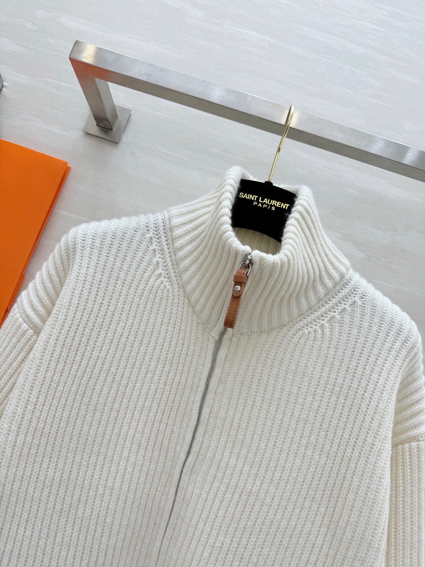 IVORY RIBBED KNIT ZIP CARDIGAN WITH FRONT FLAP POCKETS