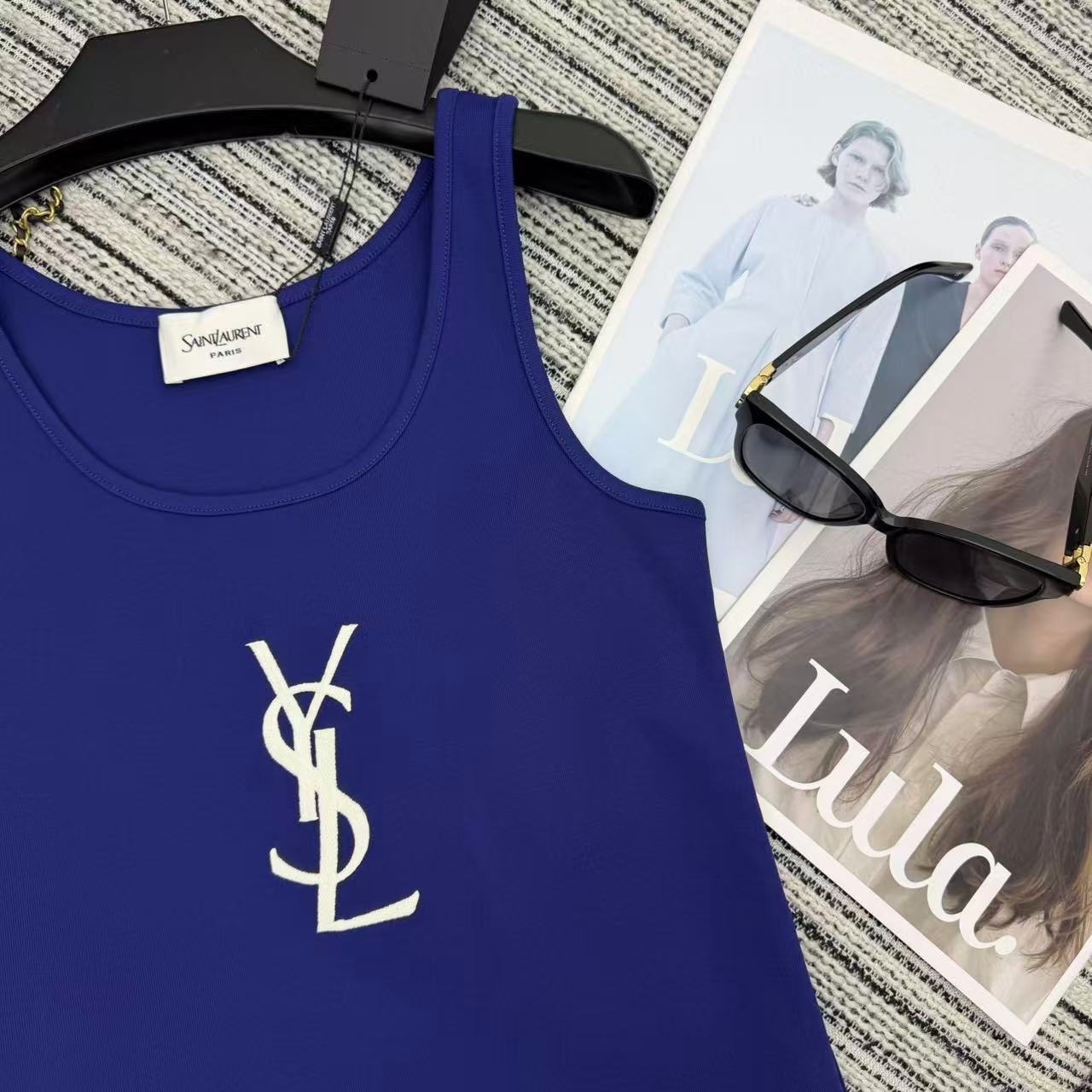 LOGO TANK TOP