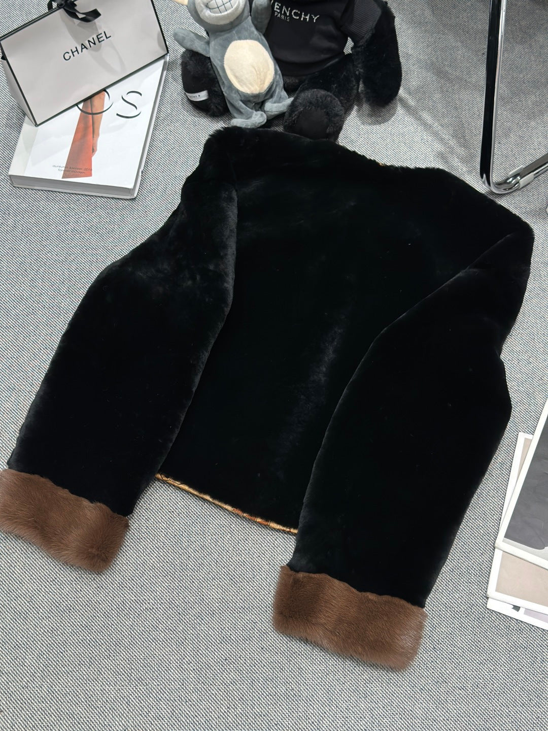 PLUSH BLACK JACKET WITH CONTRAST TRIM AND BUTTON FRONT