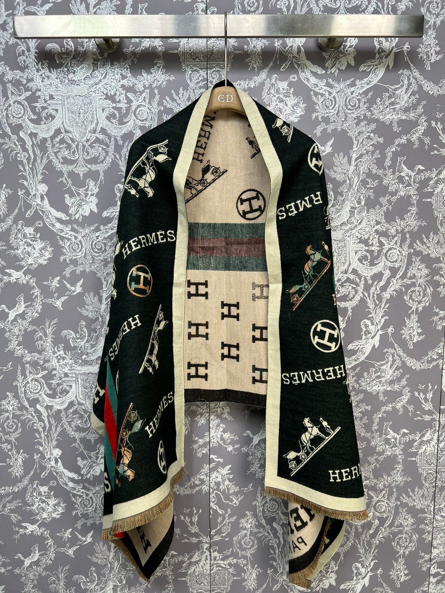 ICONIC JACQUARD CASHMERE-BLEND SCARF WITH EQUESTRIAN MOTIFS