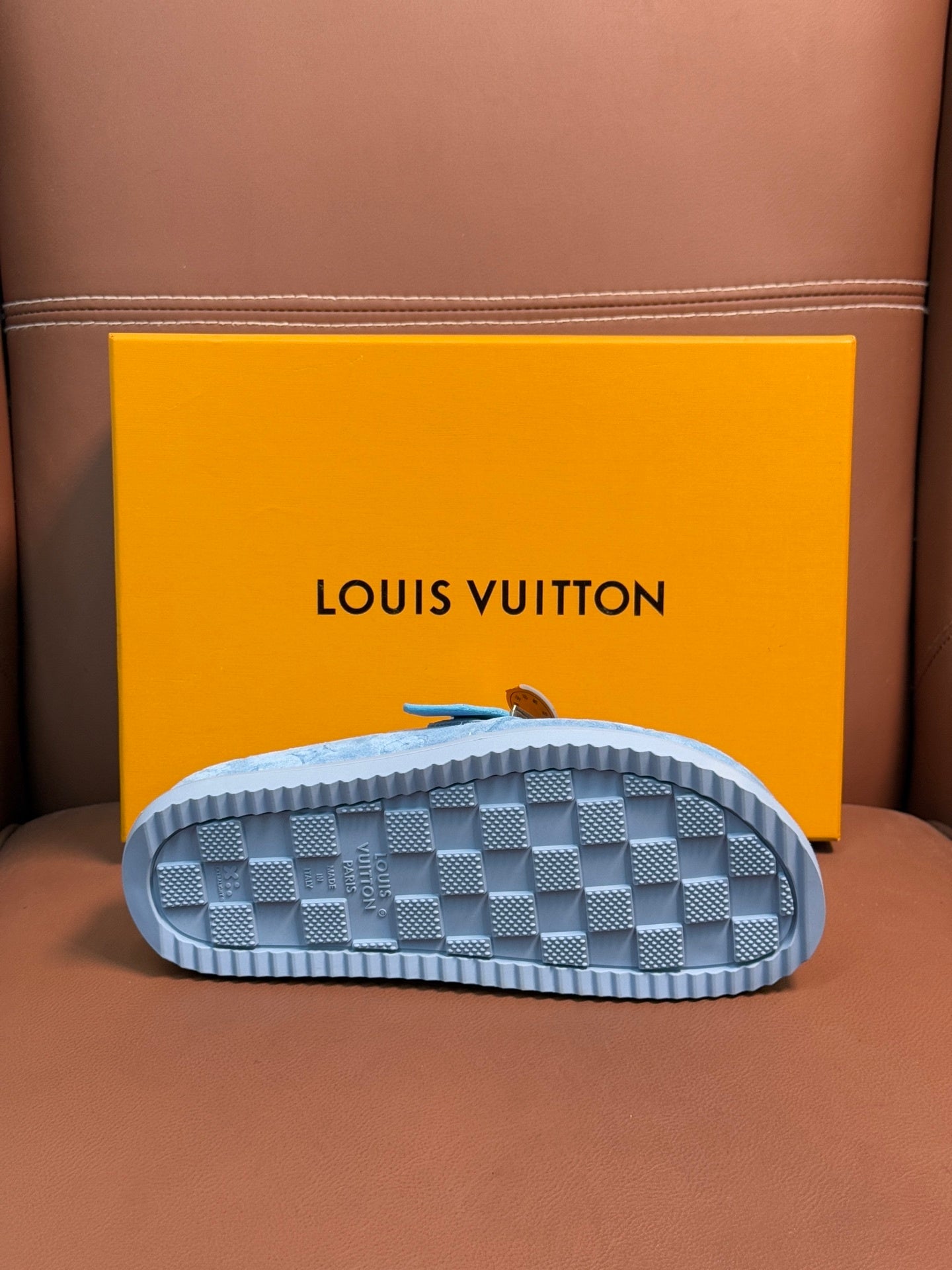 LIGHT BLUE SUEDE CLOGS