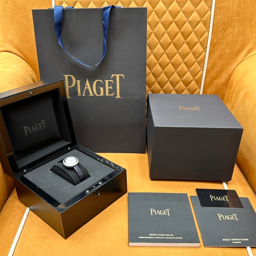 ELEGANT DIAMOND DIAL LEATHER WATCH