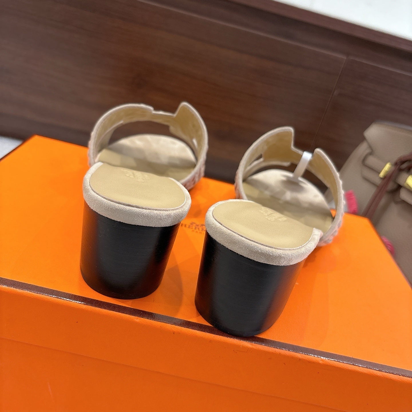 SAND BEIGE SUEDE HEELED SLIDE SANDALS