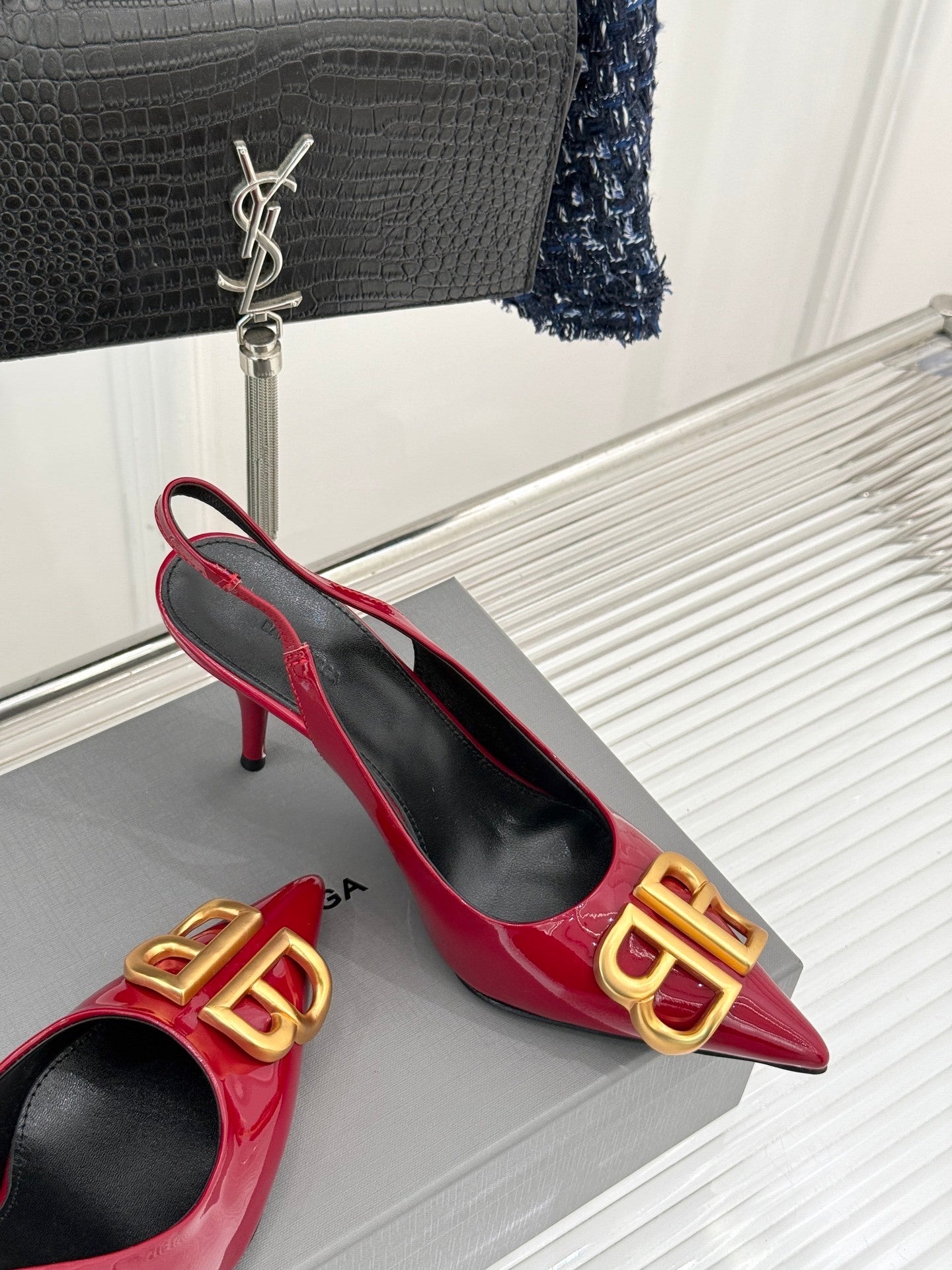 RED PATENT SLINGBACK POINTED HEELS