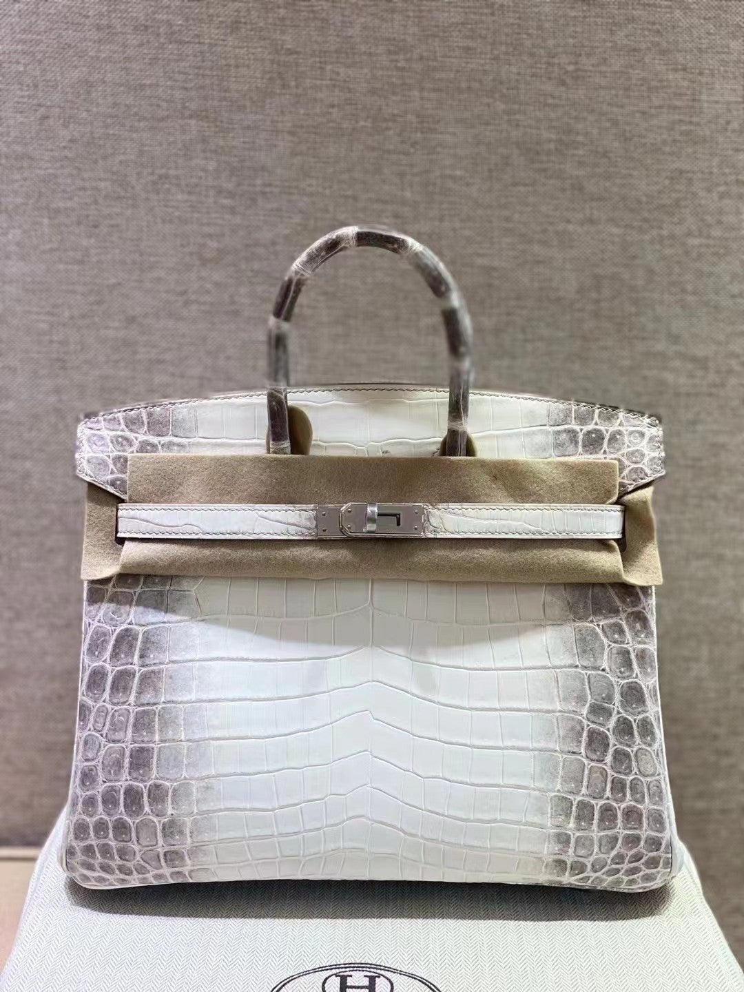 WHITE MATTE CROCODILE EMBOSSED LUXURY STRUCTURED TOTE HANDBAG WITH SILVER HARDWARE
