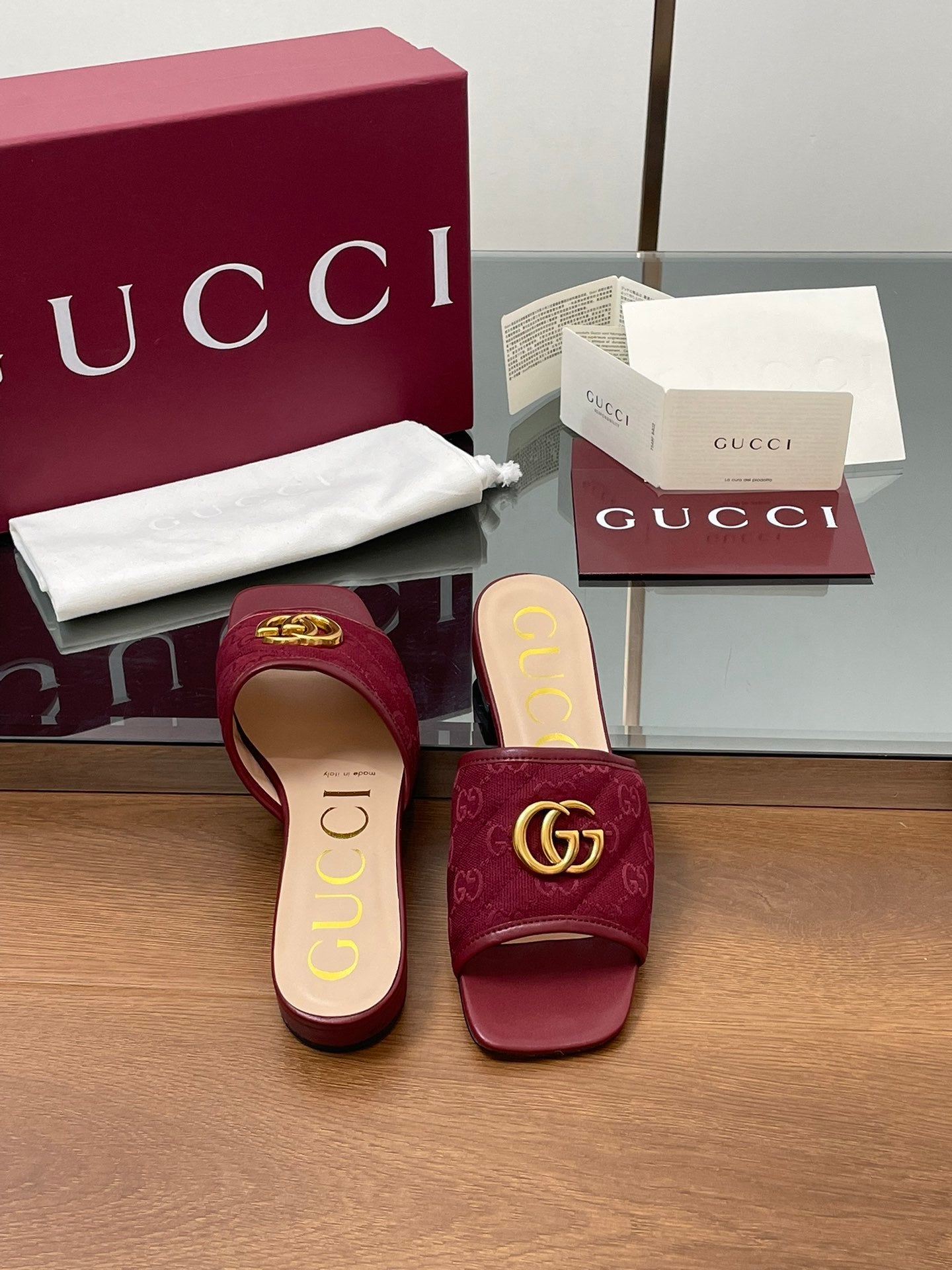BURGUNDY MONOGRAM FLAT SLIDES