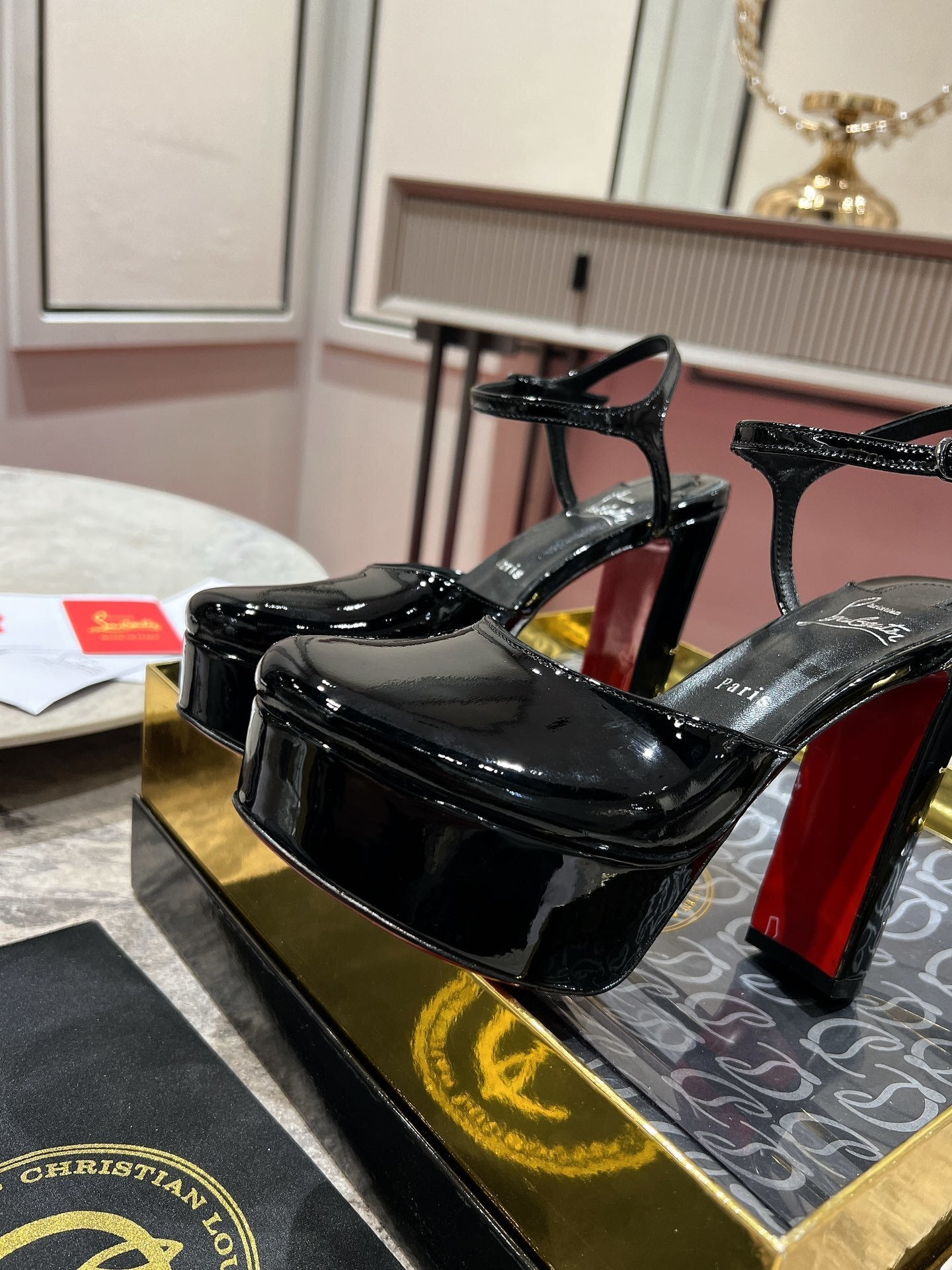 BLACK PATENT PLATFORM ANKLE STRAP HEELS
