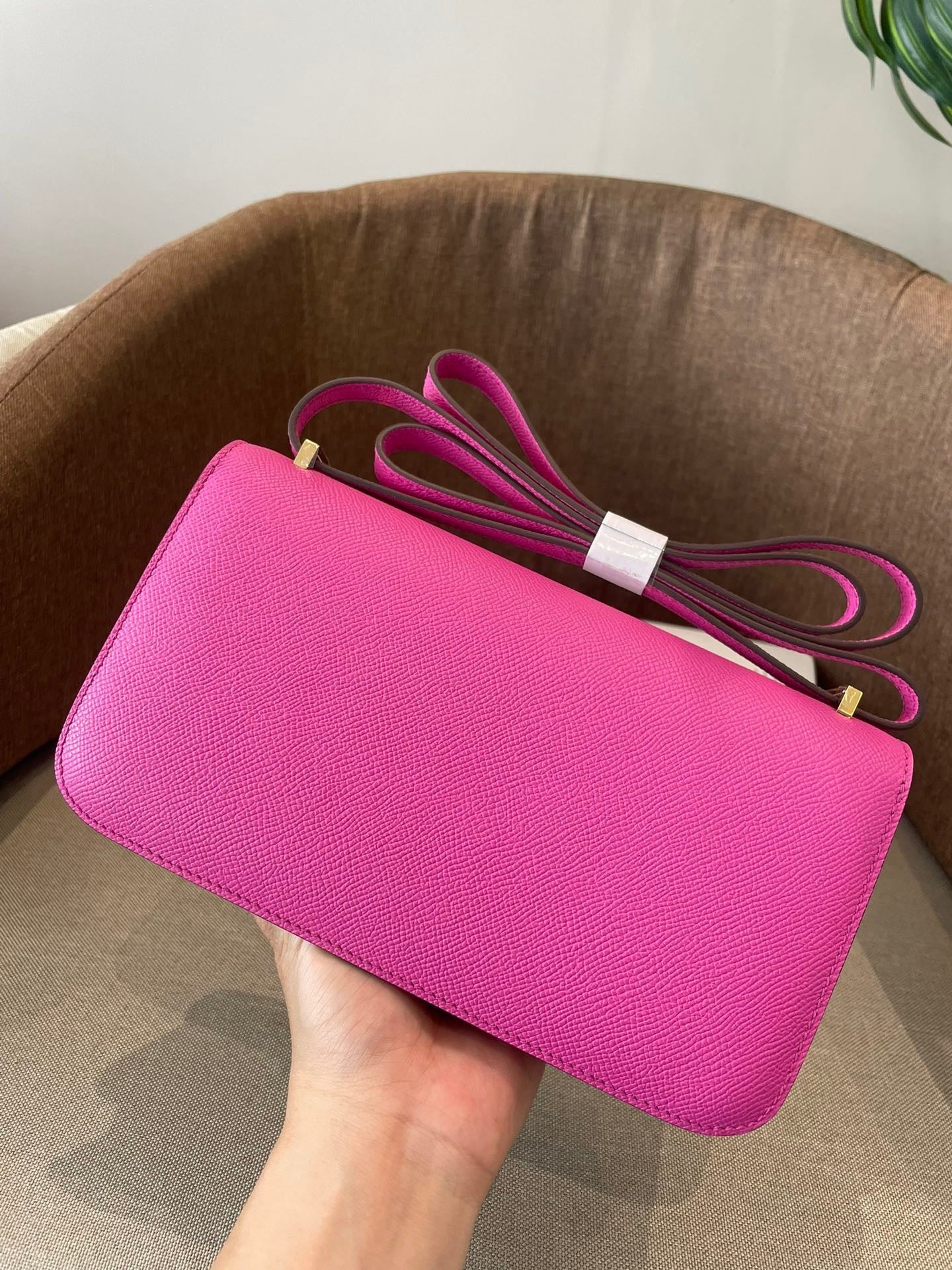 FUCHSIA STRUCTURED CROSSBODY BAG