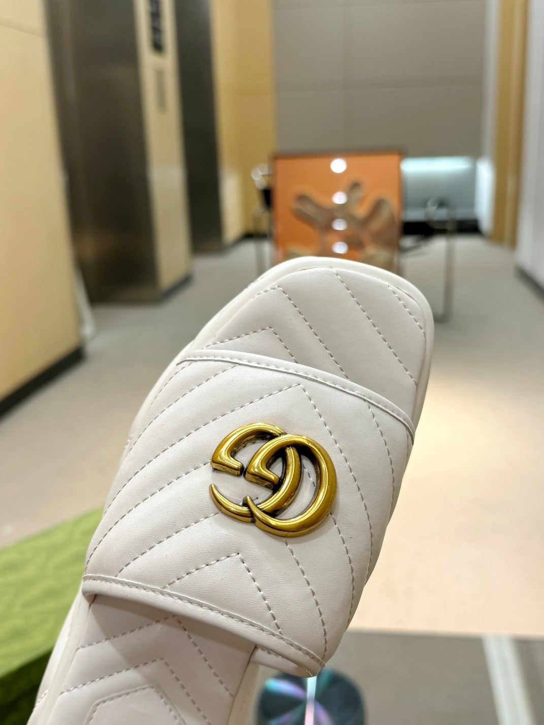 IVORY QUILTED LOGO SLIDE SANDALS