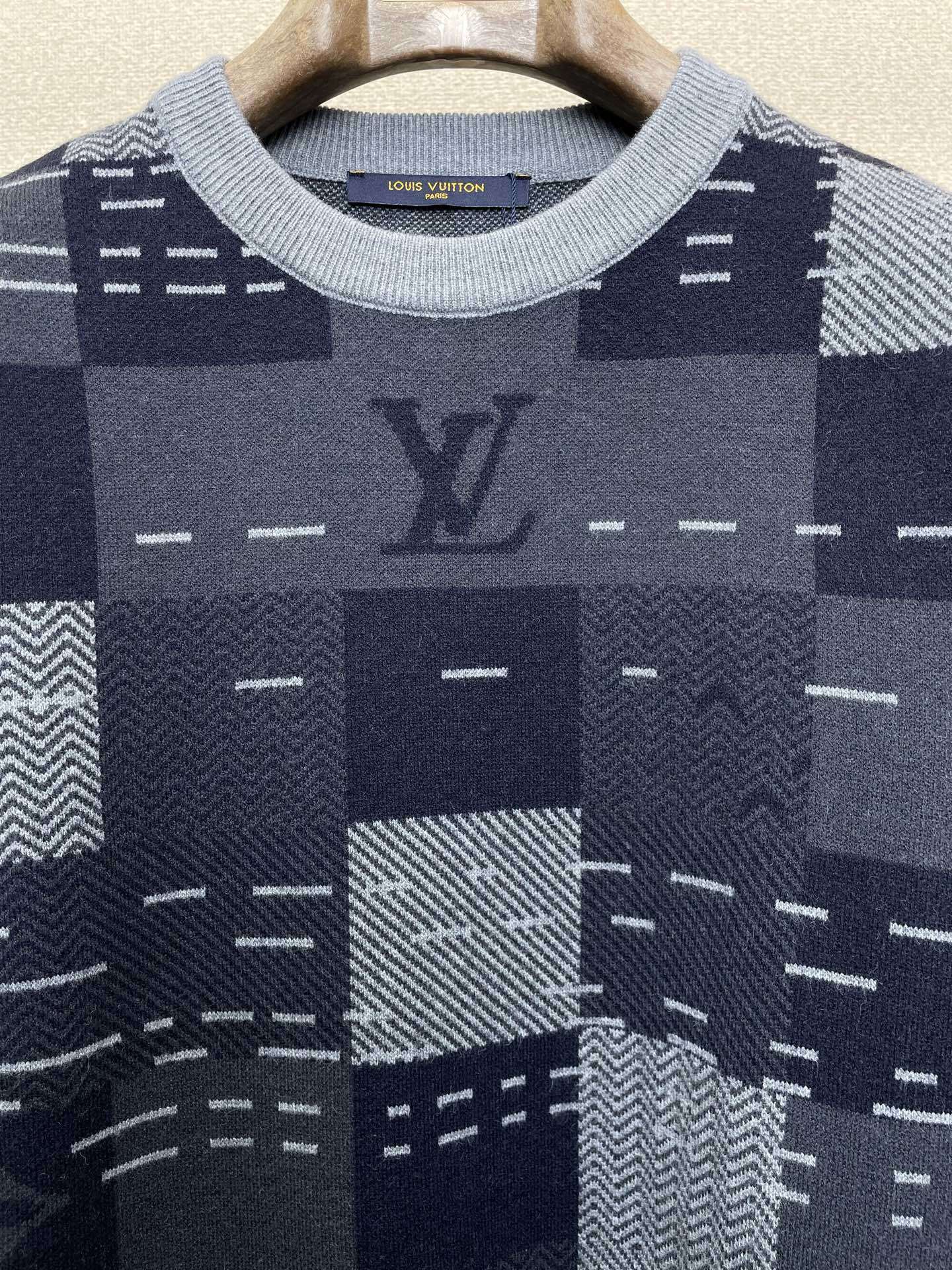 Patchwork-Strickpullover mit Rundhalsausschnitt