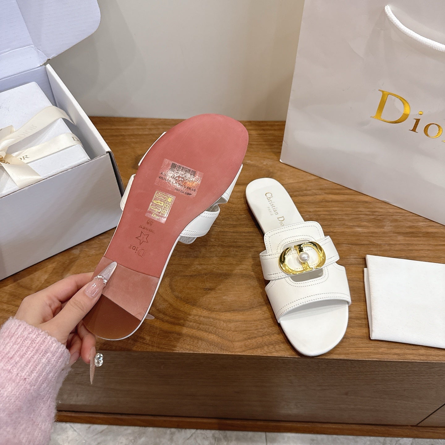 WHITE LEATHER GOLD BUCKLE SLIDE SANDALS