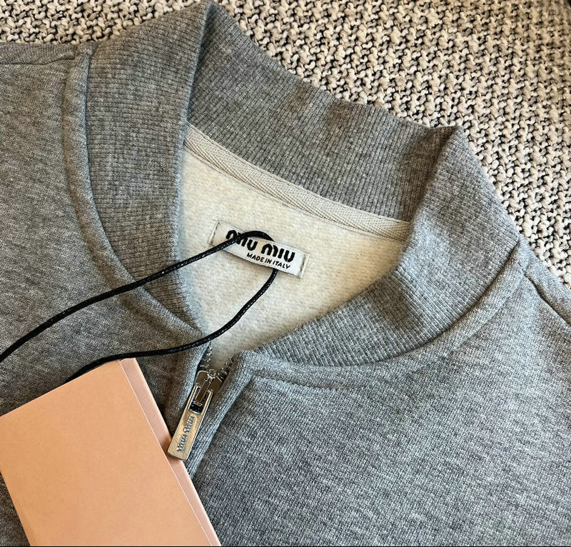 ZIP-UP CROPPED SWEATSHIRT
