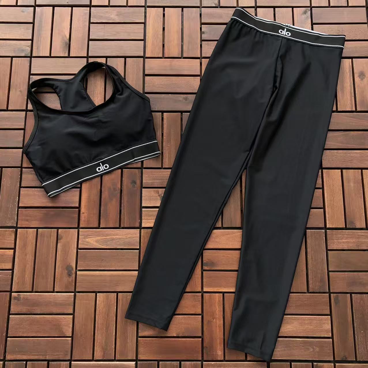 RACERBACK SPORTS BRA & LEGGINGS SET