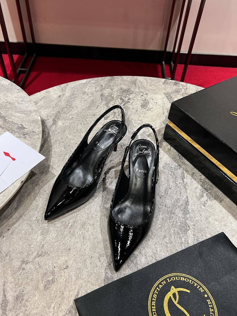 BLACK PATENT SLINGBACK HEELS