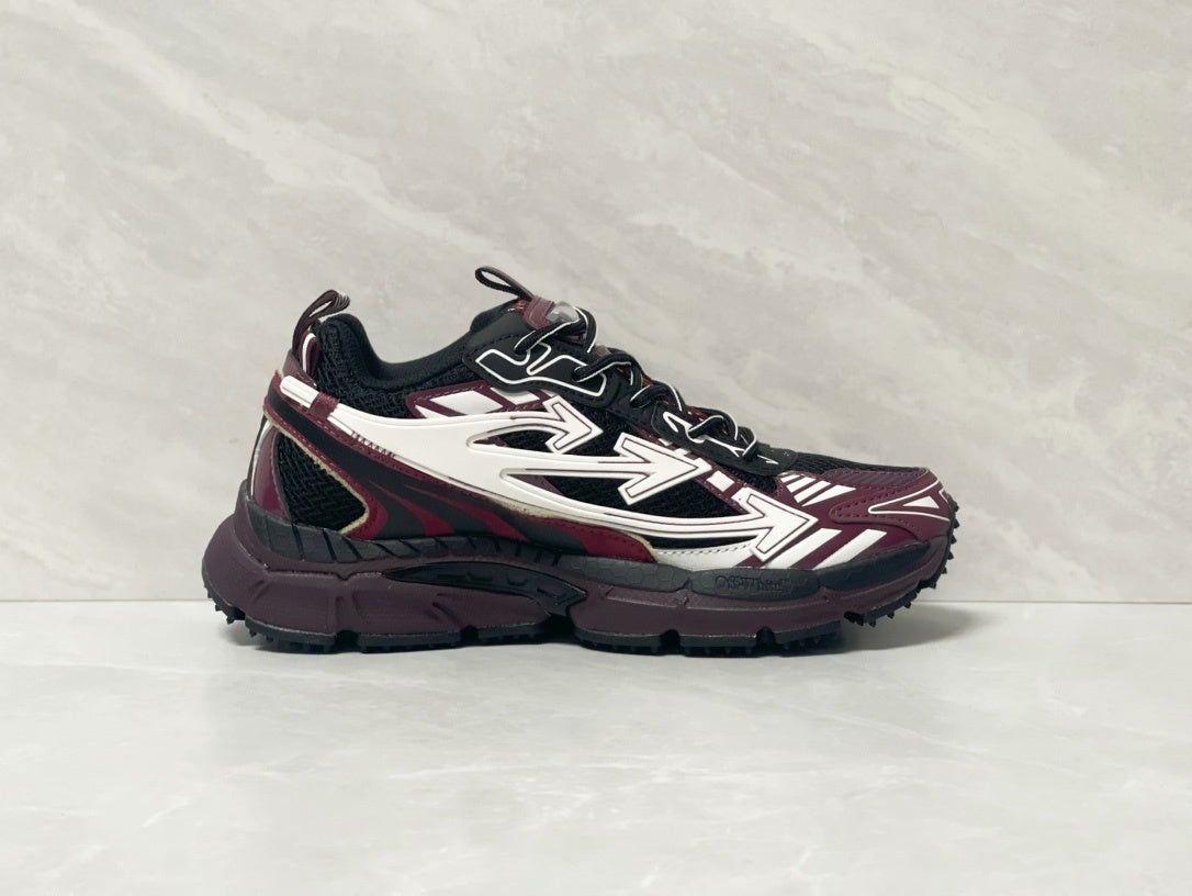 LIGHTWEIGHT TRAIL RUNNING SNEAKERS WITH GRIP SOLE