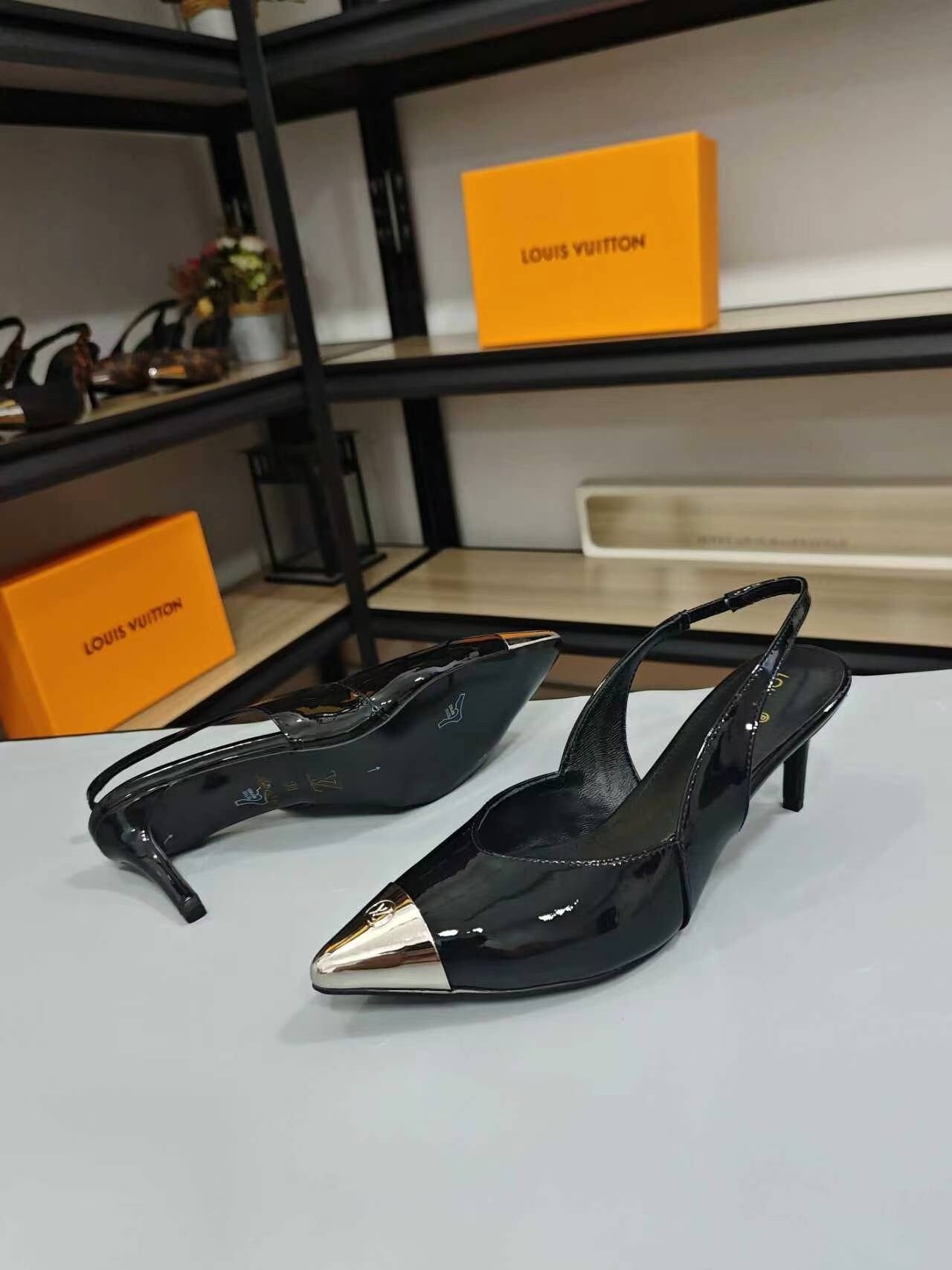 BLACK PATENT SLINGBACK HEELS WITH METAL TOE CAP